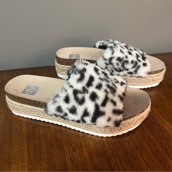Dolce Vita Leopard Print Faux Fur Platform Sandals women’s size 8. - Picture 3 of 13
